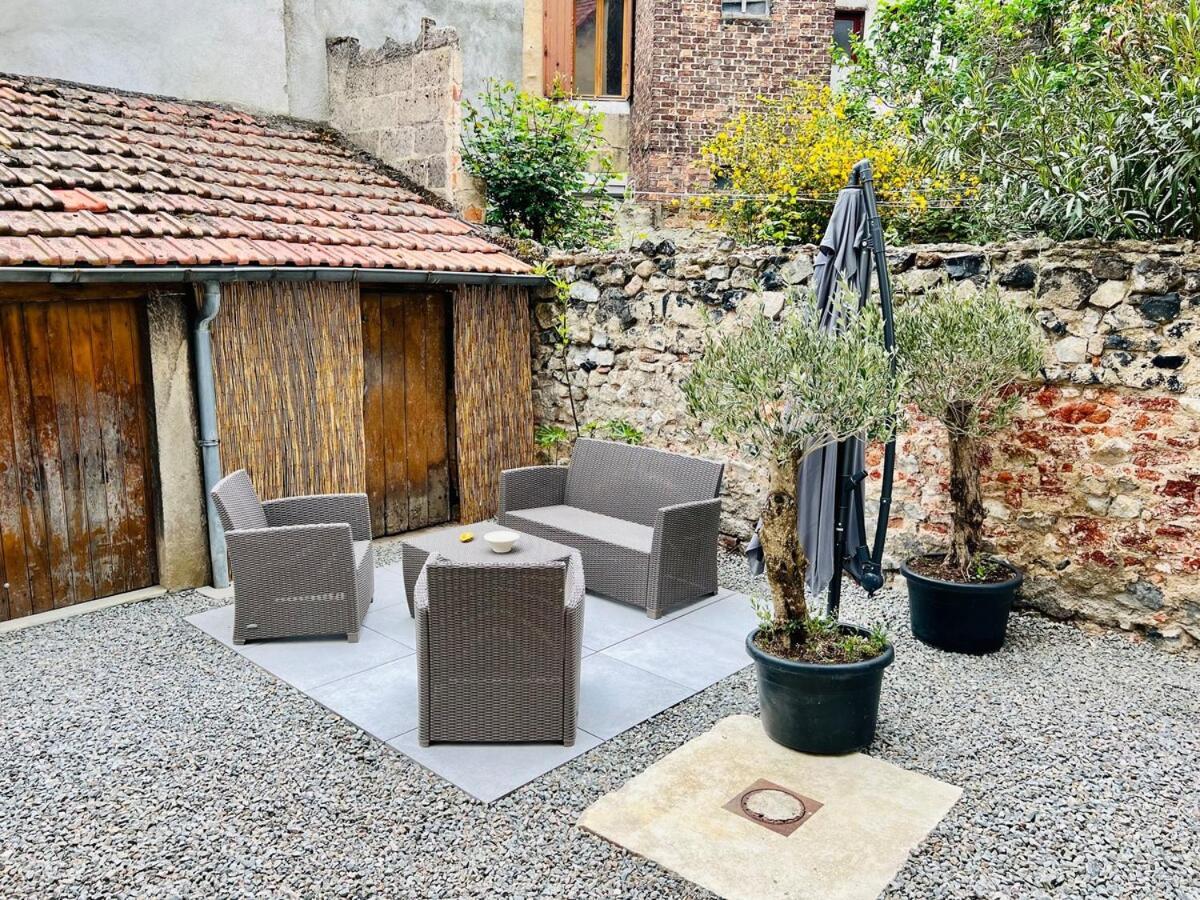 La Jungle D'Orient ~ Confort ~ Garage A Velos Montluçon Екстериор снимка